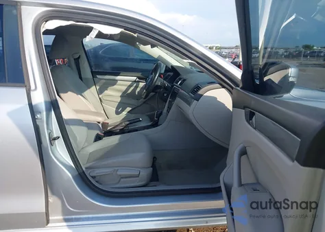 2014 Volkswagen Passat 1.8T Wolfsburg Edition from USA, damaged, VIN 1VWAS7A33EC101519